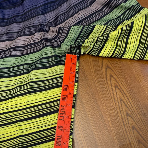 NWT Men’s Nike Bathing Suit SIZE MEDIUM - Picture 9 of 10